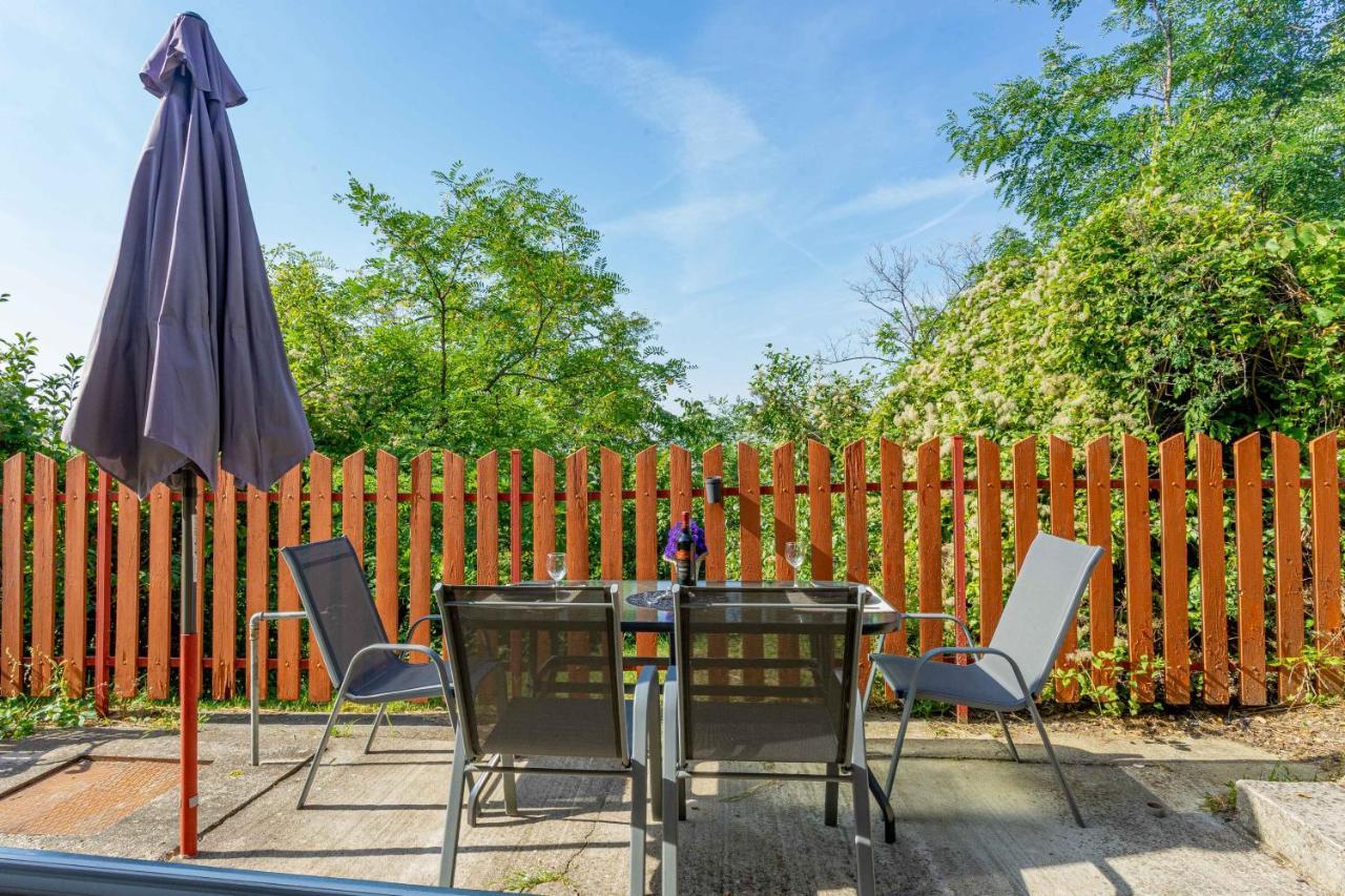 Panorama Apartmanhaz Esztergom Exterior photo