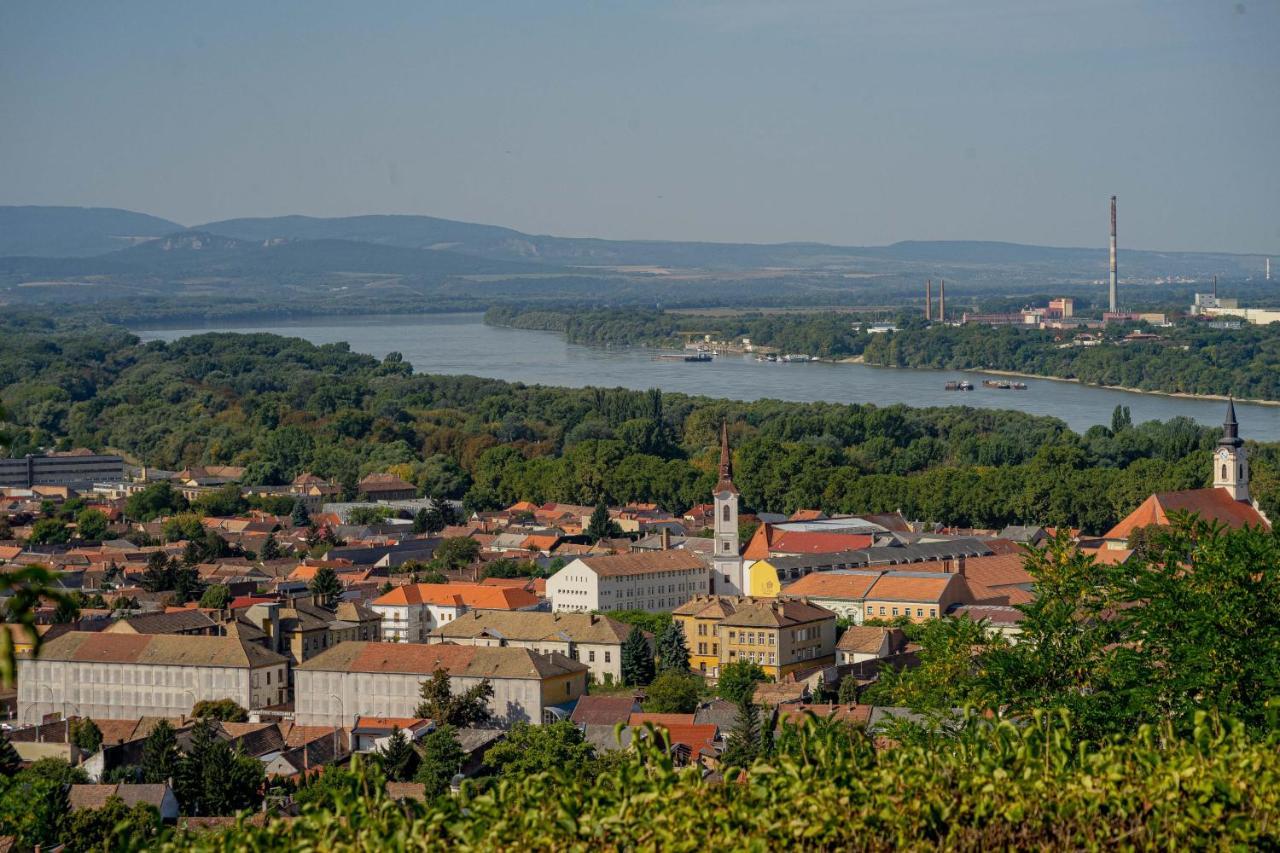 Panorama Apartmanhaz Esztergom Exterior photo